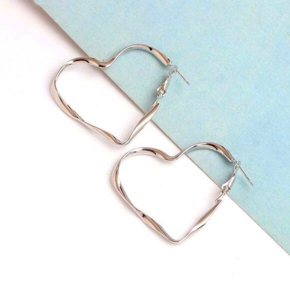 Silver Open Heart Paislee Lauren Large Twisted Hoop Earrings Gift Packaged - Picture 10 of 10